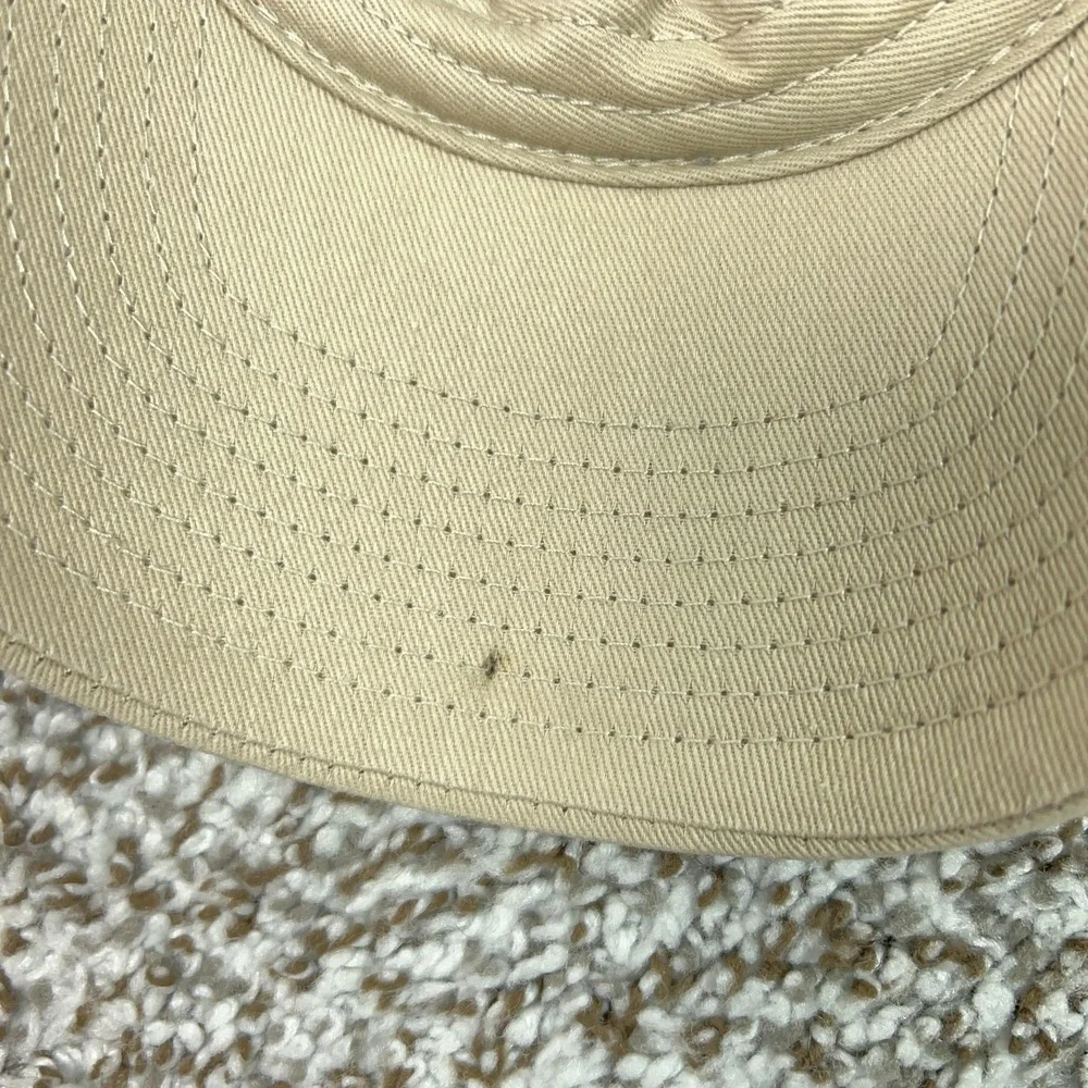 Iowa‎ Hawkeyes Hat Cap Strap Back Mens One Size Beige NCAA Football College Logo